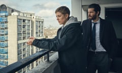 Agyness Deyn and Jim Sturgess in Hard Sun