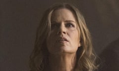 kim dickens as madison in fear the walking dead