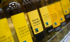 Fairtrade chardonnay in a supermarket<br>CW9N7H Fairtrade chardonnay in a supermarket