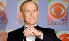 Tom Smothers does yo-yo tricks during arrivals at CBS's 75th anniversary celebration Sunday, Nov. 2, 2003, in New York.