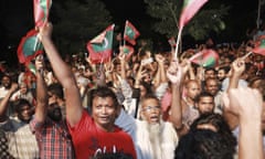 Maldivian opposition protesters demand the release of political prisoners in Malé