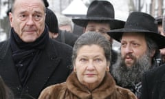 Simone Veil with President Jacques Chirac, left, in 2005, visiting the former Auschwitz death camp where she had been held in 1944, to mark the 60th anniversary of the liberation of Auschwitz-Birkenau.