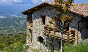 Home & away property with spectacular views, in Orvieto, Italy