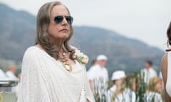 Transparent, Season 2 Amazon Video press image Jeffrey Tambor as Maura Pfefferman Ep201