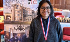 Ruqayyah Rida with her medal from the 2024 Cambridge International Open chess tournament.