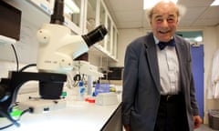 Professor Heinz Wolff in the Heinz wolff Building, Brunel University, Uxbridge.