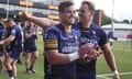 Worcester’s Duhan van der Merwe (right)