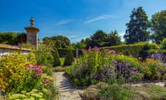 The colourful Cutting Garden at Lytes Cary Manor, nr Somerton, Somerset, England, UK<br>2M1EKC6 The colourful Cutting Garden at Lytes Cary Manor, nr Somerton, Somerset, England, UK