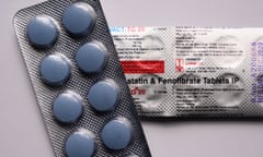 A large study has suggested statins are associated with a slightly lower risk of dying from Covid-19.