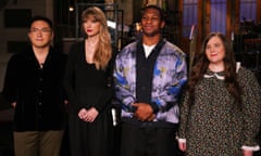 BESTPIX - Saturday Night Live - Season 47<br>SATURDAY NIGHT LIVE -- "Jonathan Majors" Episode 1811 -- Pictured: (l-r) Bowen Yang, musical guest Taylor Swift, host Jonathan Majors, and Aidy Bryant during promos in Studio 8H on Thursday, November 11, 2021 -- (Photo by: Rosalind O'Connor/NBC/NBCU Photo Bank via Getty Images)