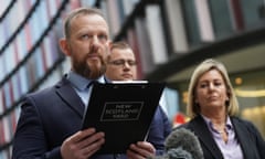 Det Supt Andy Furphy outside the Old Bailey, central London making a statement