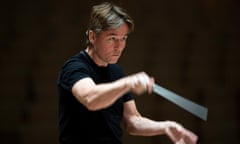 Esa-Pekka Salonen conducting