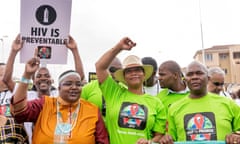 Aids activists, including US artist Queen Latifah, march through the streets of Durban during the International Aids Society conferenceSixteen years after Nelson Mandela galvanised the world to take up the fight against AIDS, experts and activists return to the South African city of Durban on July 18, seeking to revitalise the fight against the disease. / AFP / RAJESH JANTILAL        (Photo credit should read RAJESH JANTILAL/AFP/Getty Images)