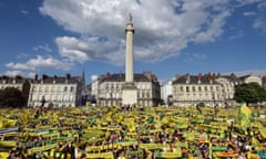 Nantes show off the Coupe de France to their fans.