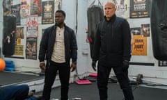 The Man from Toronto. (L-R) Kevin Hart as Teddy and Woody Harrelson as The Man From Toronto in The Man From Toronto. Cr. Sabrina Lantos/Netflix © 2022.