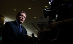 Leonard Leo speaks to media at Trump Tower in 2016.