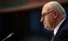 European trade commissioner Phil Hogan has apologised for attending a dinner in county Galway and said he otherwise followed quarantine regulations during his trip to Ireland.