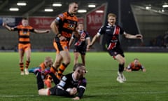 Jackson Hastings wraps up the win with Salford’s third try