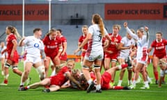 Lark Atkin-Davies scores for England against Canada at Forsyth Barr Stadium in Dunedin