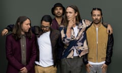 Mike Einziger, José Pasillas, Ben Kenney, Brandon Boyd and DJ Killmore from Incubus.