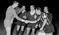 Armando Picchi of Internazionale shakes hands with Liverpool’s Ron Yeats before the second leg of the 1965 European Cup semi-final at San Siro