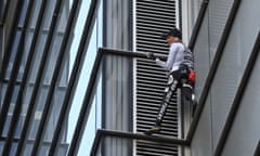 Alain Robert climbing the Salesforce Tower