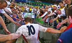 Jonny Wilkinson greeted by fans, 2003