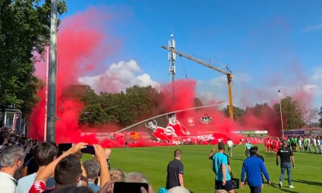 Fans injured after tifo collapses during FC Twente practice match – video