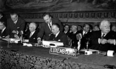 European politicians sign the treaty of Rome on 25 March 1957.