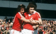 Martin O’Neill and Trevor Francis embrace after a Nottingham Forest goal