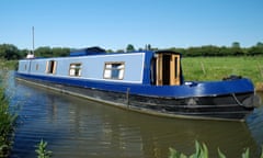 Narrowboat on Oxford canal