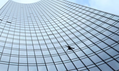 'French Spider-Man' climbs Frankfurt skyscraper – video