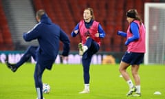 Rachel Corsie (centre) in training at Hampden Park.