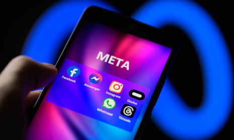 smart phone showing Facebook, Instagram, Threads and other Meta apps