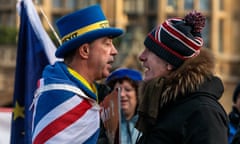 Leave And remain protesters outside parliament.