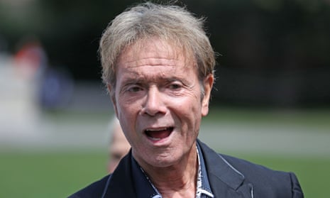 Cliff Richard launches sex offence anonymity campaign after own experience - video