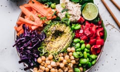 Rainbow colored fruit and vegetable lunch bow