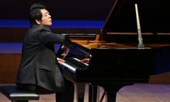 Lang Lang plays the Goldberg Variations (also Robert Schumann Arabesque in C major, Op 18) in the Barbican Hall on Friday 10 December 2021.
Photo by Mark Allan