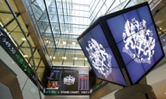 An information screen displaying the FTSE 100