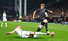 Kevin De Bruyne goes past Denis Vavro of Copenhagen