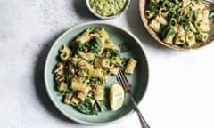 Avocado Pesto Pasta