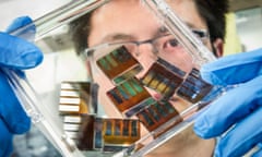 hybrid perovskite solar cells