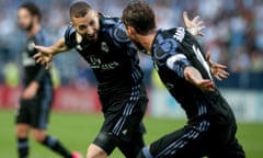 Karim Benzema celebrates the second goal for Real Madrid.