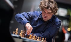 Magnus Carlsen, the world No 1, faces the world No 2, Fabiano Caruana, in the freestyle chess final at Weissenhaus.