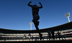 Nathan Murphy runs out onto the MCG.