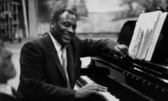 Paul Robeson<br>22nd July 1958: American singer, acclaimed actor of stage and screen, political activist and civil rights campaigner Paul Robeson (1898 - 1976), rehearses in relaxed mood at the piano. (Photo by Keystone Features/Getty Images)