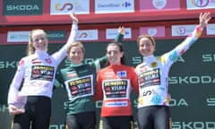 Anna Henderson (second from right) celebrates with Jumbo-Visma teammates Riejanne Markus, Amber Kraak and Marianne Vos.