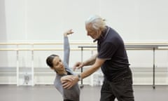 Wayne Eagling teaches Francesca Haywood the Hamlet Prelude in Frederick Ashton: Links in the Chain.