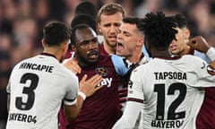 Michail Antonio clashes with Edmond Tapsoba