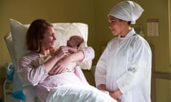 WARNING: Embargoed for publication until 00:00:01 on 11/12/2018 - Programme Name: Call the Midwife S8 - TX: 25/12/2018 - Episode: Call The Midwife S8 - Christmas Special 2018 (No. n/a) - Picture Shows: ***EMBARGOED TILL 00:01 11TH DECEMBER 2018*** Mavis Hollier (BRONWYN JAMES), Nurse Lucille Anderson (LEONIE ELLIOTT) - (C) Neal Street Productions - Photographer: Laura Radford